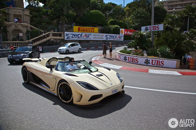 Sex op wielen: Koenigsegg Agera R in Monaco