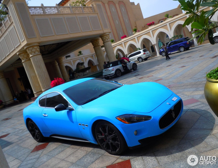 Ook gaaf in het babyblauw: Maserati GranTurismo S