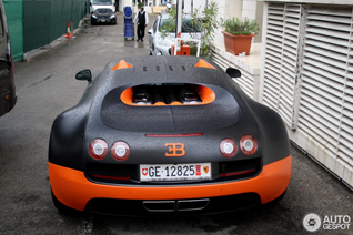 Topspot: Bugatti Veyron 16.4 Super Sport L'Edition Spéciale Record du Monde