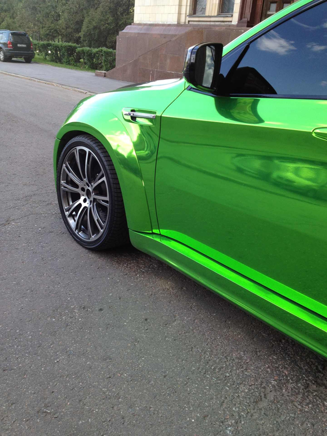 Ready to spot in Moscow: chrome green Lumma CLR X 650 M