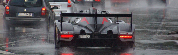 Rebellion R2K looks brutal in the rain!