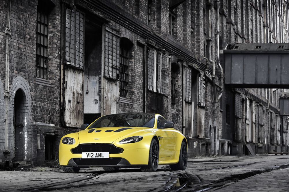 Aston Martin's één na snelste: V12 Vantage S