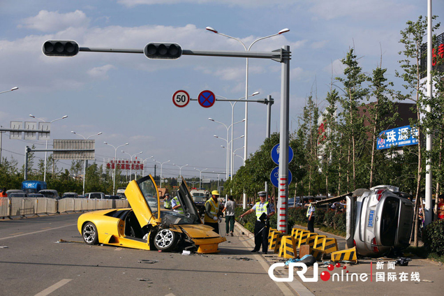 Crash met Lamborghini kost weggebruiker het leven