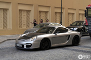 Un look extrem de sportiv :Porsche Cayman S reperat