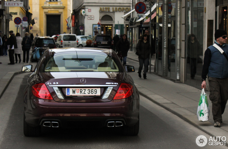 Mercedes-Benz CL 63 AMG is bijzonder stijlvol gekleurd