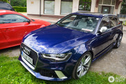 Blue Audi RS6 Avant C7, an awesome appearance