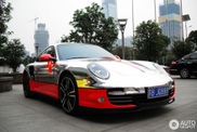 Gespottet: Glänzender Porsche Turbo S