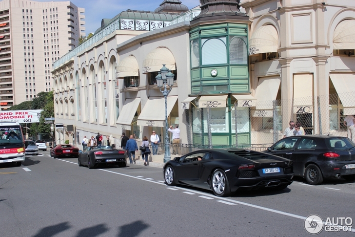 Lamborghini Aventador LP700-4 in een knap jasje gespot