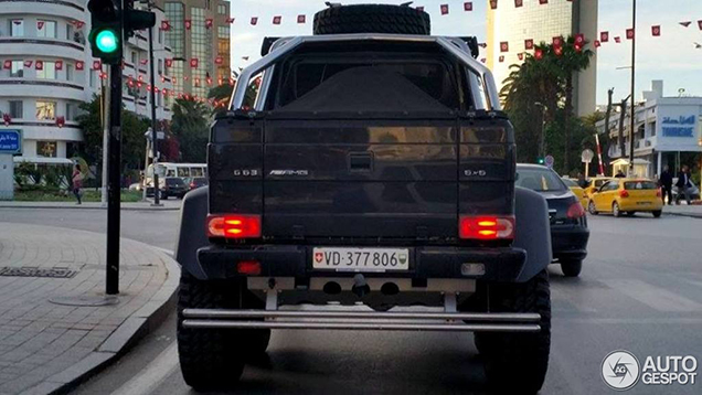 Enormous Mercedes-Benz G 63 AMG 6x6 spotted in Tunis