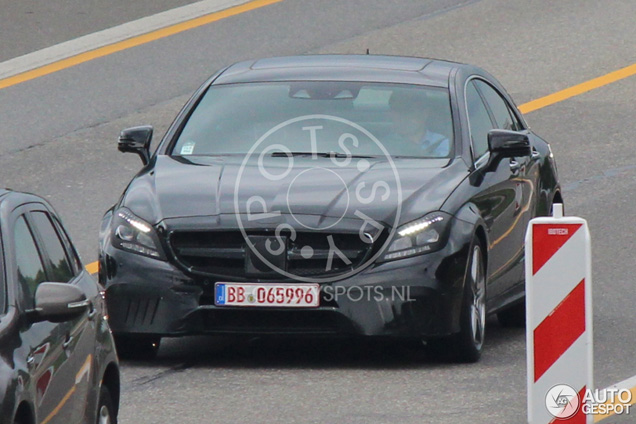 Bijgewerkte CLS 63 AMG rijdt zich alvast warm