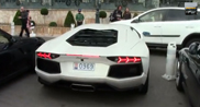 Movie: valet parker parks Lamborghini in SUV