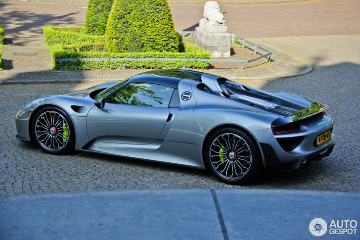 Spot van de dag: Porsche 918 Spyder