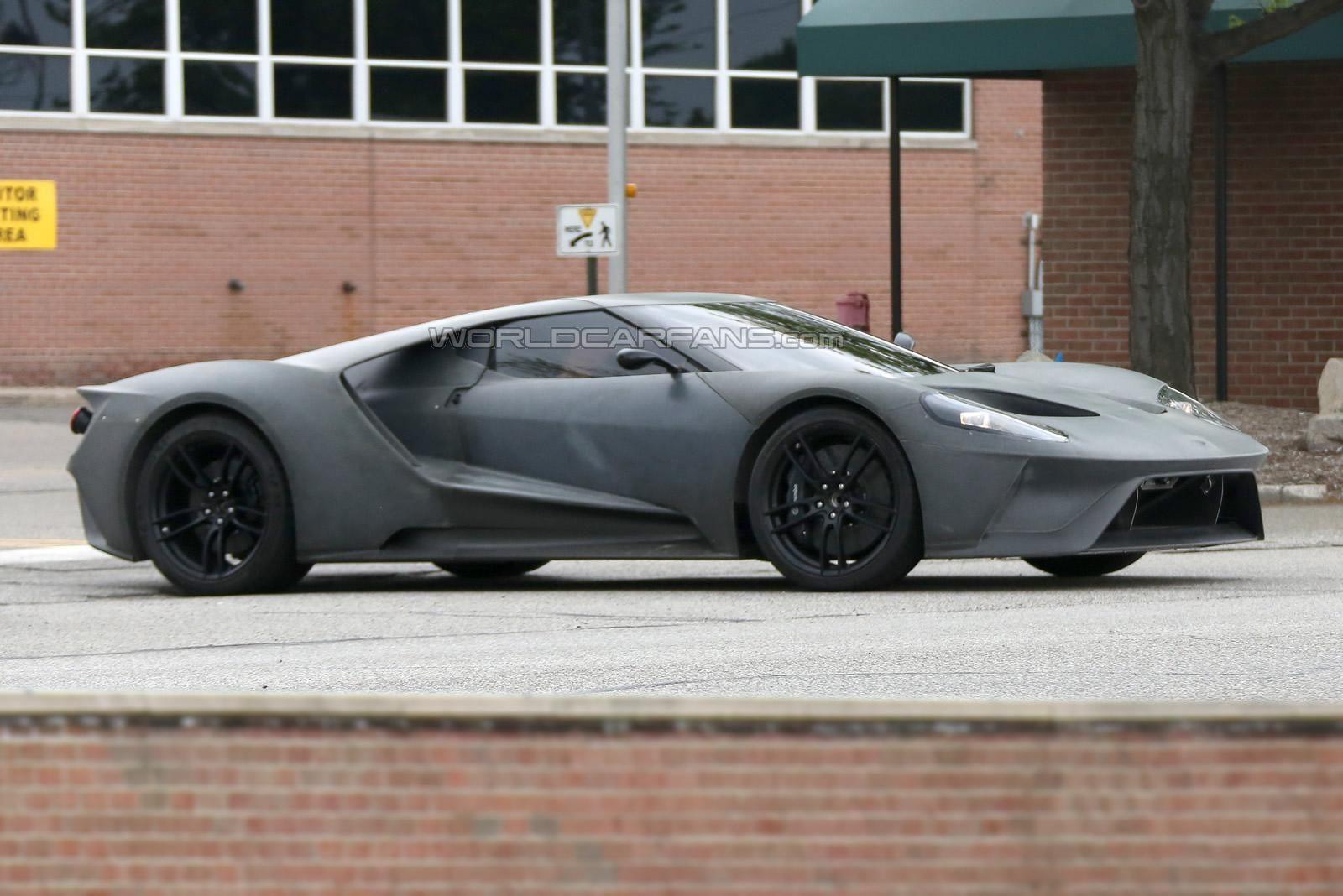 Nieuwe Ford GT ziet er sinister uit zonder lak