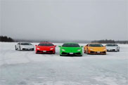 Movie: Lamborghini Huracán versus a snow scooter