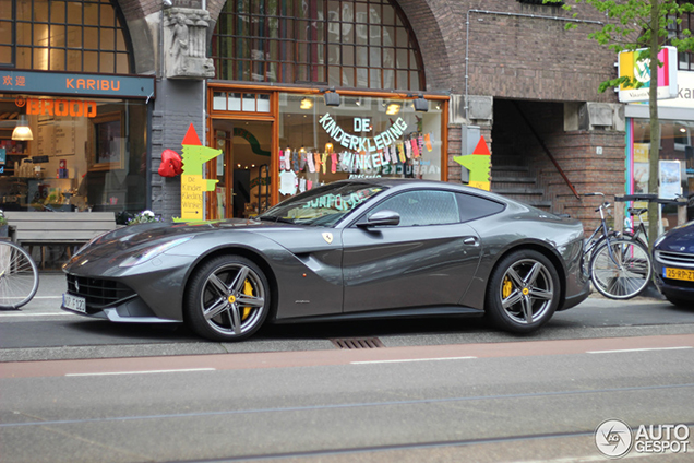 Spot van de dag: Ferrari F12berlinetta