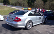 Movie: official Mercedes Formule 1 safety car gets driving training