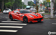 法拉利  F12tdf 抵达台湾