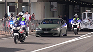 Filmpje: politie kijkt streng toe in Monaco