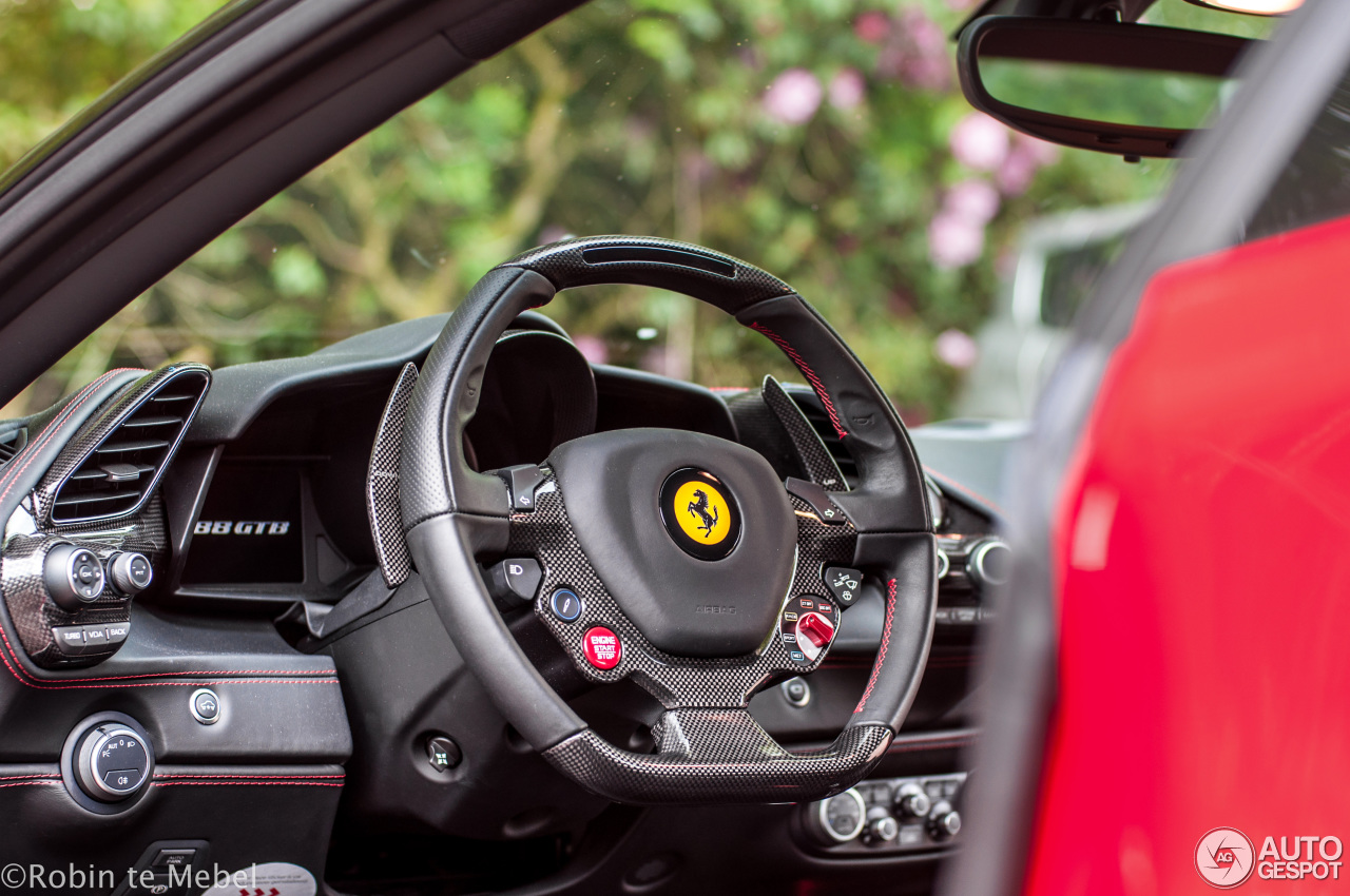 Spot van de Dag: Mooie rooie Ferrari 488 GTB