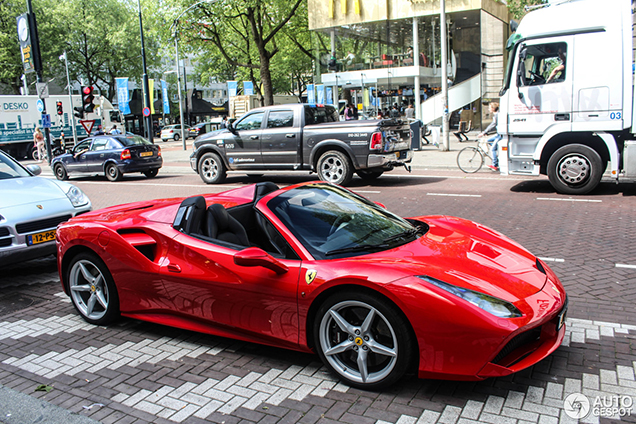 Spot van de dag: Ferrari 488 Spider