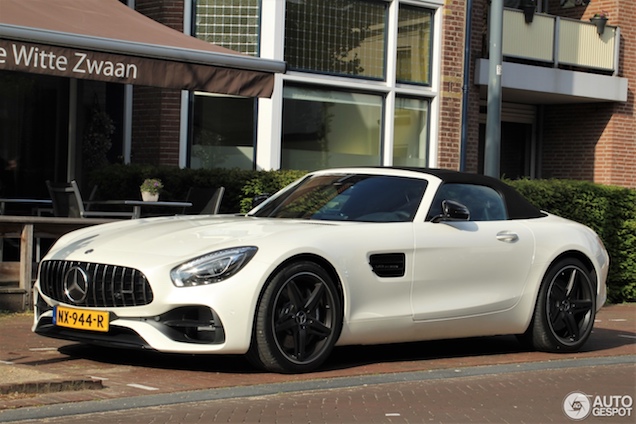 Mercedes-AMG GT Roadster lijkt op zijn oudere broer