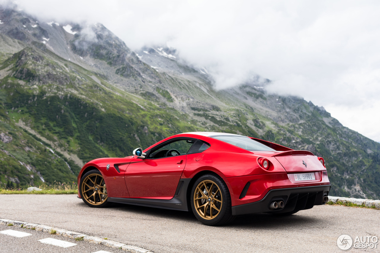 Schone foto's van Ferrari 599 GTO op de Süstenpass