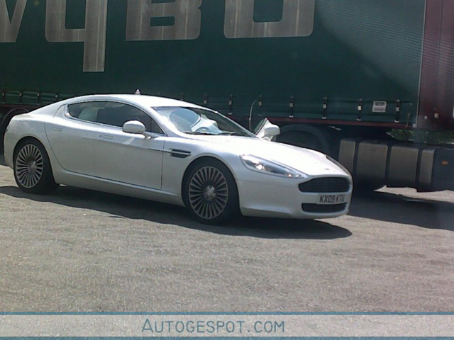 Gespot: Aston Martin Rapide in Gent
