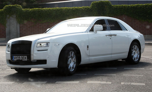 Rolls-Royce Ghost gespot in het wit