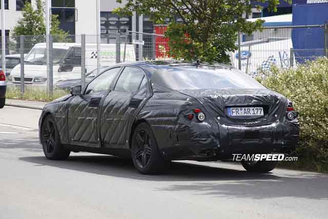 Spyshots: Mercedes-Benz S 63 AMG en SL 63 AMG