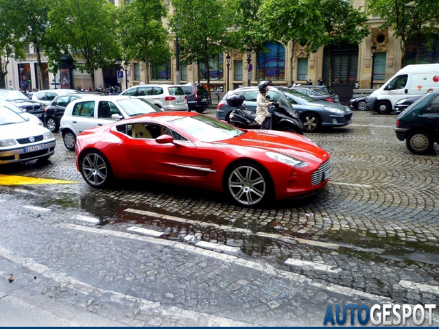 Topspot: Aston Martin One-77 in Parijs