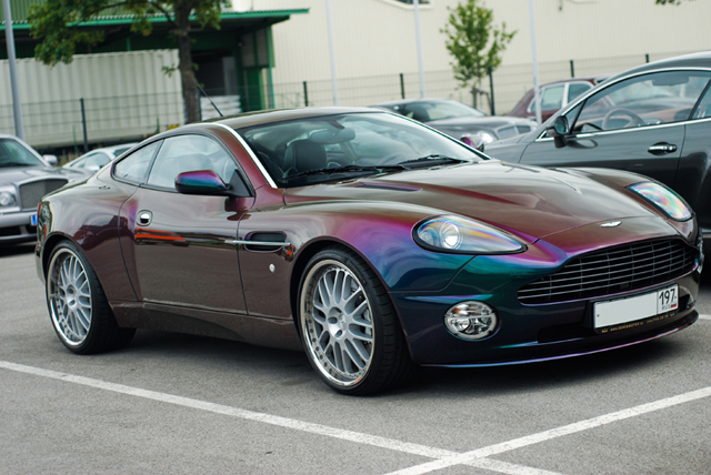 Gespot: bijzondere Aston Martin Vanquish in Wenen