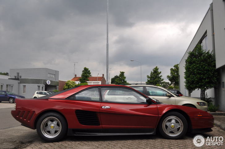 Spot van de dag: bijzondere Ferrari Mondial Quattrovalvole