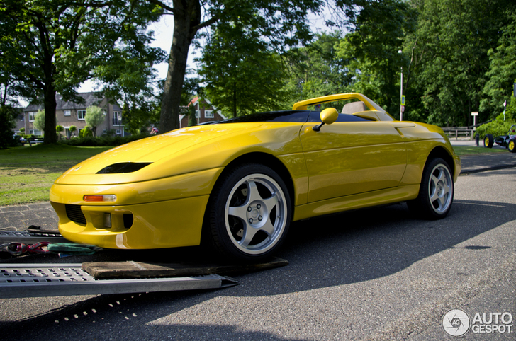 Spot van de dag: Lotus M200 in Bennebroek!
