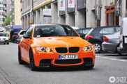 Une belle BMW M3 E92 orange spottée à Varsovie
