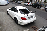 Unexpected brutal: Mercedes C63 AMG Coupé Black Series in white!