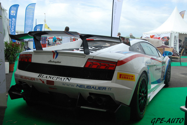 500 Ferrari's tegen kanker