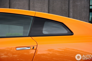 Fotoshoot: Nissan GT-R in de kleur Arancio Borealis 