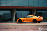 Fotoshoot: Nissan GT-R in de kleur Arancio Borealis 