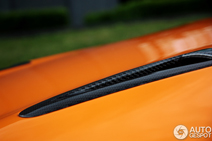 Fotoshoot: Nissan GT-R in de kleur Arancio Borealis 