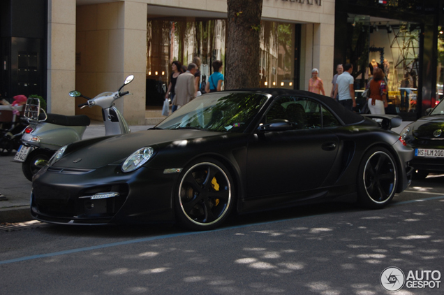 Spotted: matte colours part 115