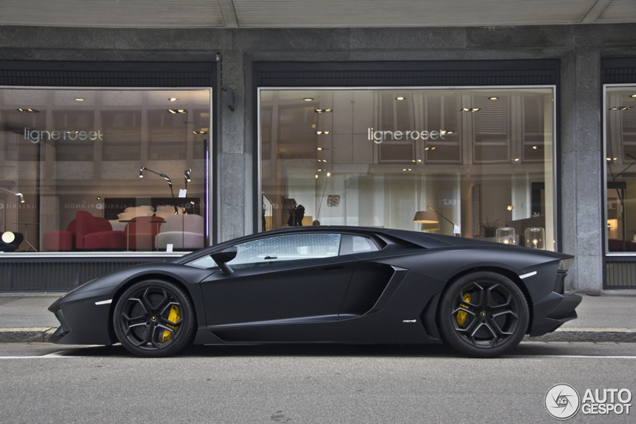 Spotted: matte colours part 115