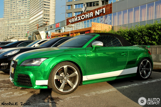 Beautiful green chrome Audi TT-RS Roadster spotted!