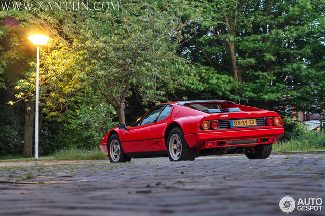 Geweldige plaatjes van een Ferrari 512 BBi