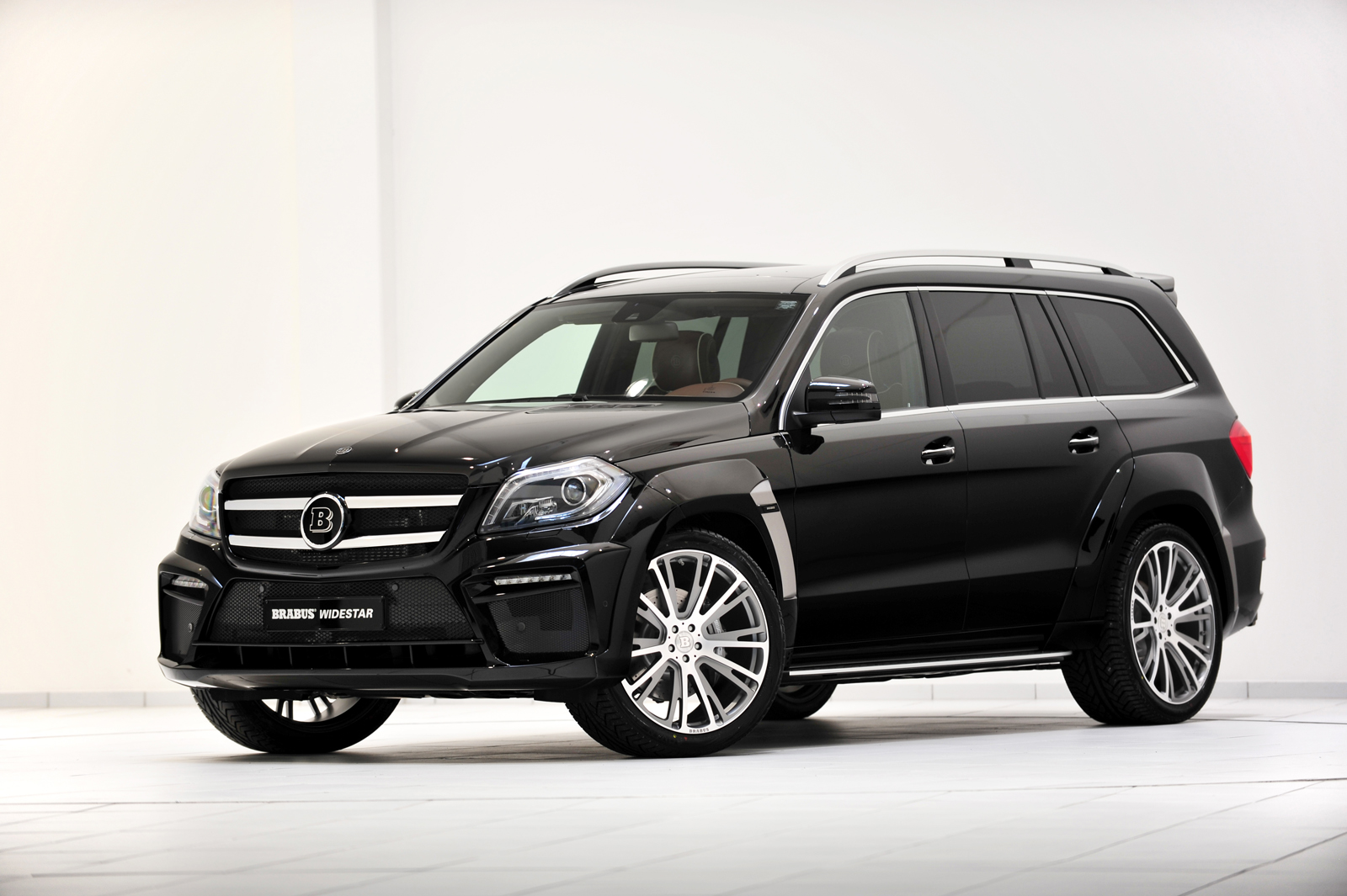 Ultieme gezinstank: Brabus GL B63 Widestar