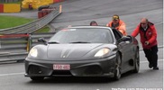 Vozač Ferrarija 430 Scuderia napravio grešku na stazi Spa-Francorchamp