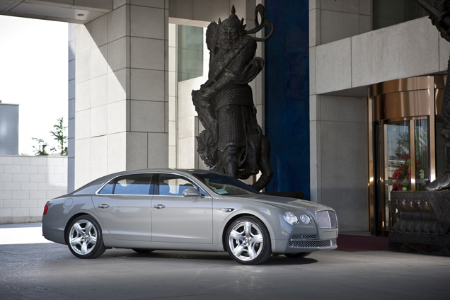 Fotogalerij: Bentley Flying Spur