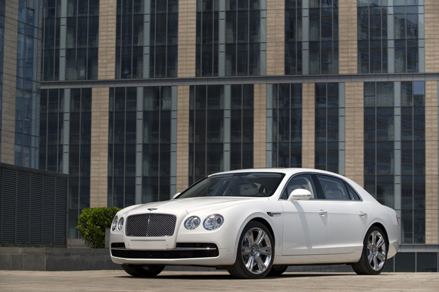 Fotogalerij: Bentley Flying Spur