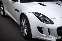 Special: our first date with the Jaguar F-Type