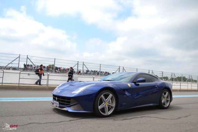 500 Ferrari's tegen kanker 2013!