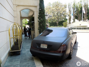 Questa Maybach ha avuto un trattamento oscuro!